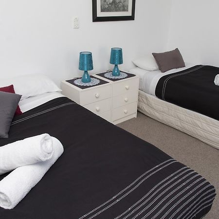 Moana Lodge Plimmerton Eksteriør billede