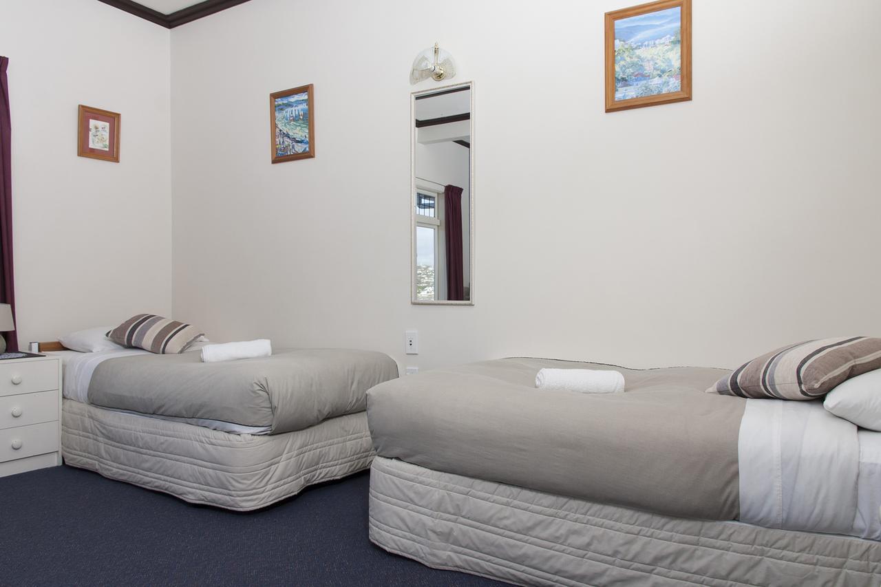 Moana Lodge Plimmerton Eksteriør billede
