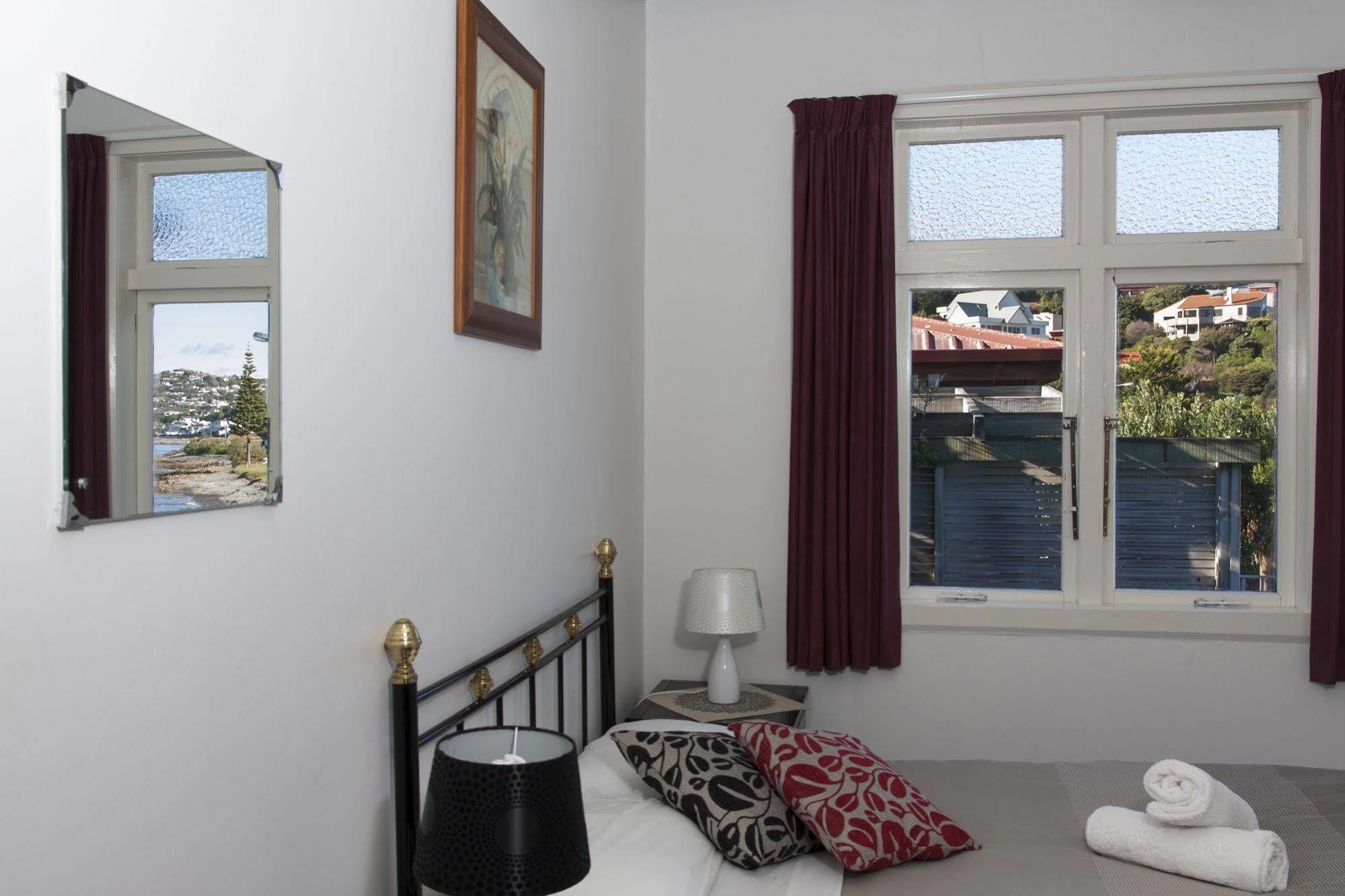 Moana Lodge Plimmerton Eksteriør billede