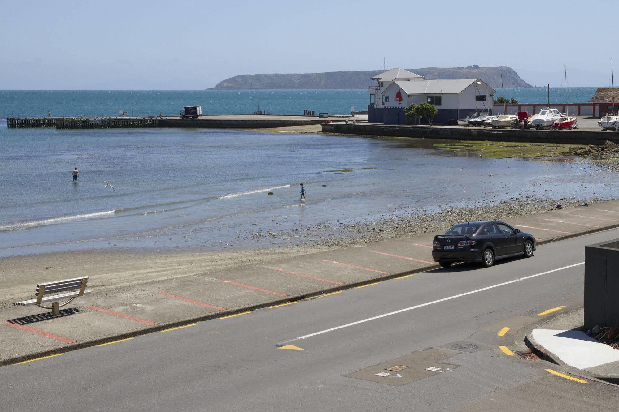 Moana Lodge Plimmerton Eksteriør billede