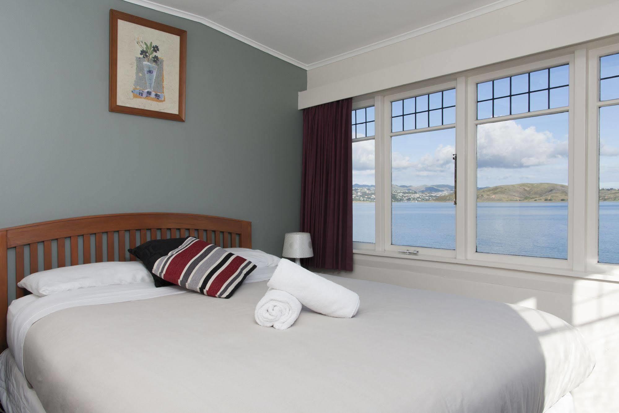 Moana Lodge Plimmerton Eksteriør billede
